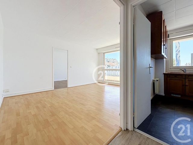 Appartement F2 à vendre - 2 pièces - 42.77 m2 - MONTREUIL - 93 - ILE-DE-FRANCE - Century 21 Boissière Immobilier