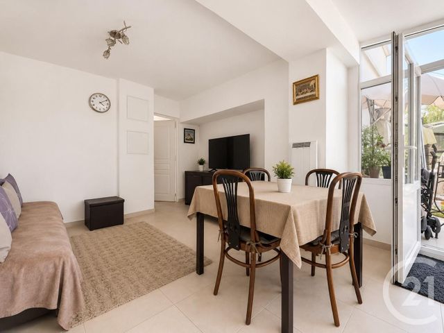 Appartement F3 à vendre - 3 pièces - 45.44 m2 - MONTREUIL - 93 - ILE-DE-FRANCE - Century 21 Boissière Immobilier