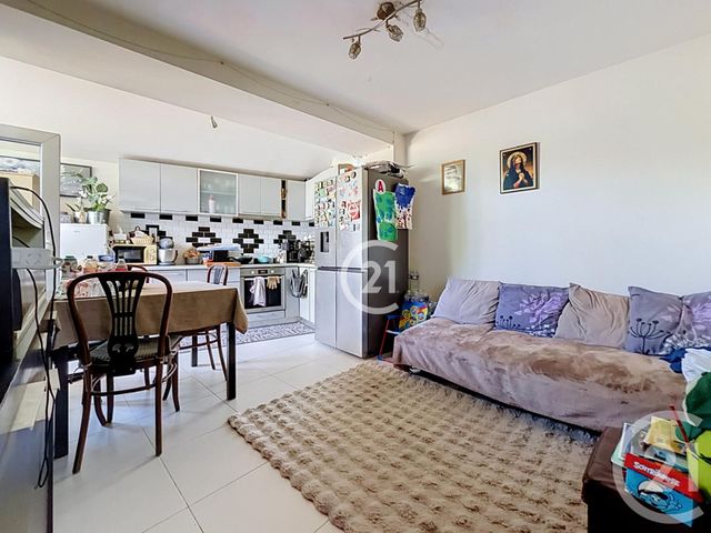 Appartement F3 à vendre - 3 pièces - 45.44 m2 - MONTREUIL - 93 - ILE-DE-FRANCE - Century 21 Boissière Immobilier