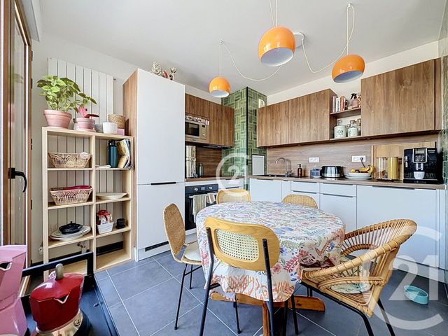 Appartement Duplex à vendre - 3 pièces - 68.3 m2 - MONTREUIL - 93 - ILE-DE-FRANCE - Century 21 Boissière Immobilier