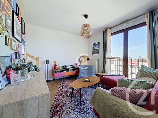 Appartement Duplex à vendre - 3 pièces - 68.3 m2 - MONTREUIL - 93 - ILE-DE-FRANCE - Century 21 Boissière Immobilier