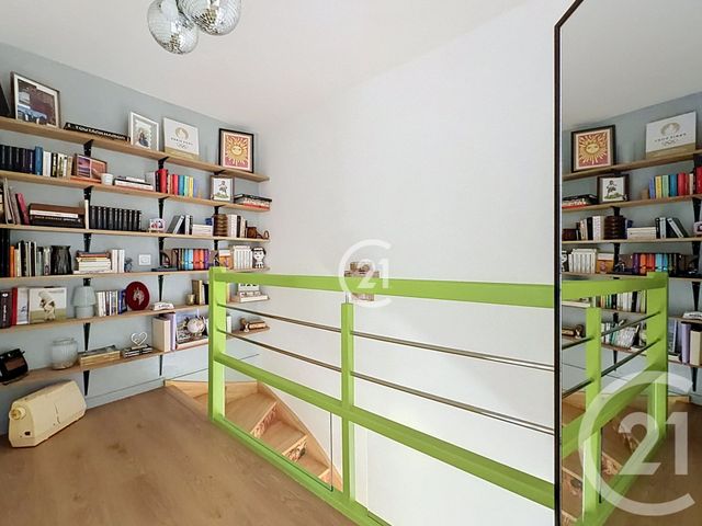 Appartement Duplex à vendre - 3 pièces - 68.3 m2 - MONTREUIL - 93 - ILE-DE-FRANCE - Century 21 Boissière Immobilier