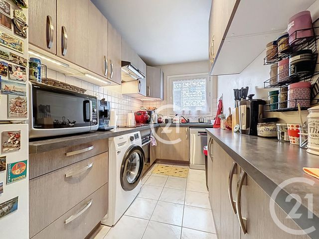 Appartement F4 à vendre - 4 pièces - 77.61 m2 - ROMAINVILLE - 93 - ILE-DE-FRANCE - Century 21 Boissière Immobilier